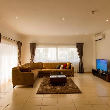 Accra Fine Suites - Holi Flats Airport Residential 外观 照片